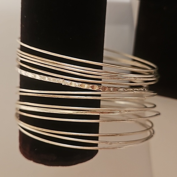 14 Silvertone Bangle Bracelet Lot - Picture 1 of 3
